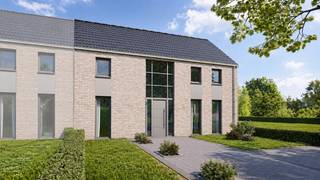 Bent u op zoek naar een bouwgrond om uw eigen woning volledig naar wens te realiseren? Dan is deze bouwgrond in de Vrankrijkstraat te Schoonaarde een uitstekende opportuniteit. <br /><br />Met een perceeloppervlakte van 4a6ca biedt deze bouwgrond de mogelijkheid om een halfopen bebouwing op te richten, conform de geldende stedenbouwkundige voorschriften. (voorgestelde plannen kunnen steeds aangepast worden in samenspraak met de ontwikkelaar)<br /><br />De bouwvoorschriften verkregen van stad Dendermonde zijn: <br /><br />- Maximaal 2 bouwlagen met een hellend dak.<br />- De huidige voorbouwlijn dient gevolgd te worden.<br />- Maximale bouwdiepte van 14 meter op het gelijkvloers.<br />- Maximale bouwdiepte van 12 meter op de verdieping.<br />- Een minimale tuinzone van 6 meter dient behouden te blijven.<br />- Rechter zijdelingse bouwvrije strook bij de half open bebouwing min 3m.<br /><br />De ligging vormt een extra troef. Dankzij de nabijheid van het station van Schoonaarde geniet u van een vlotte verbinding richting Dendermonde, Gent en Brussel. Daarnaast bevinden winkels, scholen en andere dagelijkse voorzieningen zich op korte afstand.<br /><br />Bent u benieuwd naar de mogelijkheden die deze bouwgrond te bieden heeft? Contacteer Kyan via kyan@woonvast.be of 0470/35.32.06!