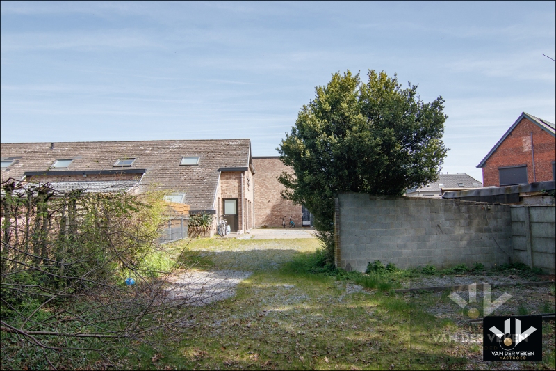 GEZINSWONING MET 3 SLAAPKAMERS - foto 3