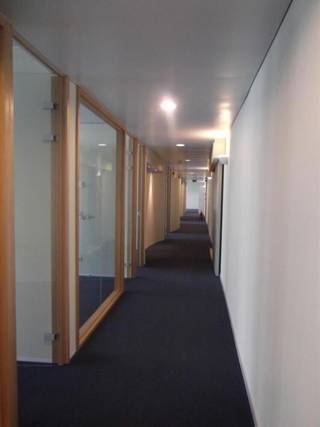 Naast het rondpunt Schuman en de Europese instellingen, in het centrum van het Europese district, is Auderghem 22 gelegen. De perfecte locatie om...