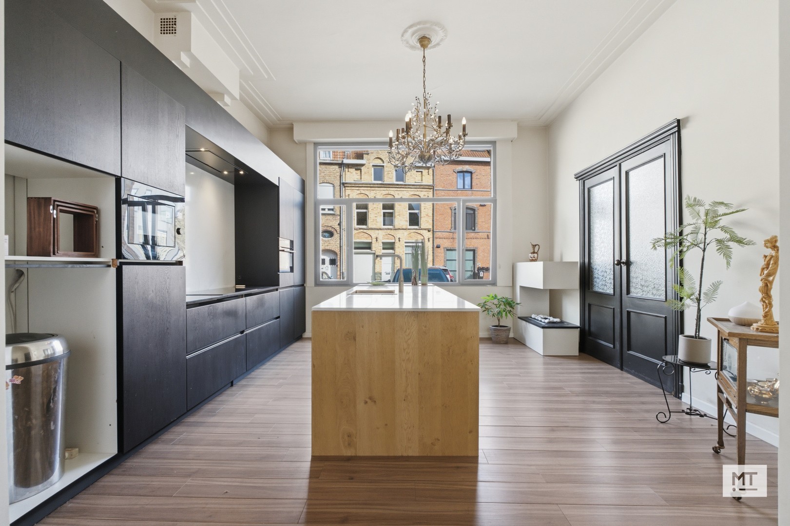 Bijzonder ruime herenwoning te koop in het centrum van Ieper - foto 4