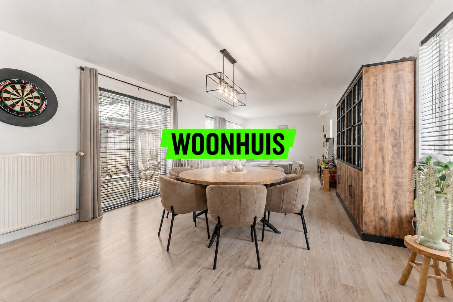 Veelzijdige opbrengsteigendom met woonhuis, hotelsuites, appartement, café en frituur - foto 3