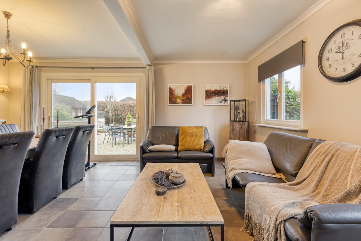 Huis te koop in Ieper met 3 kamers, garage en prachtige tuin - foto 5