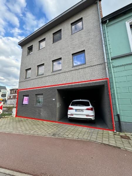Gelijkvloersappartement met aparte inkom en INCL. parking! - foto 1