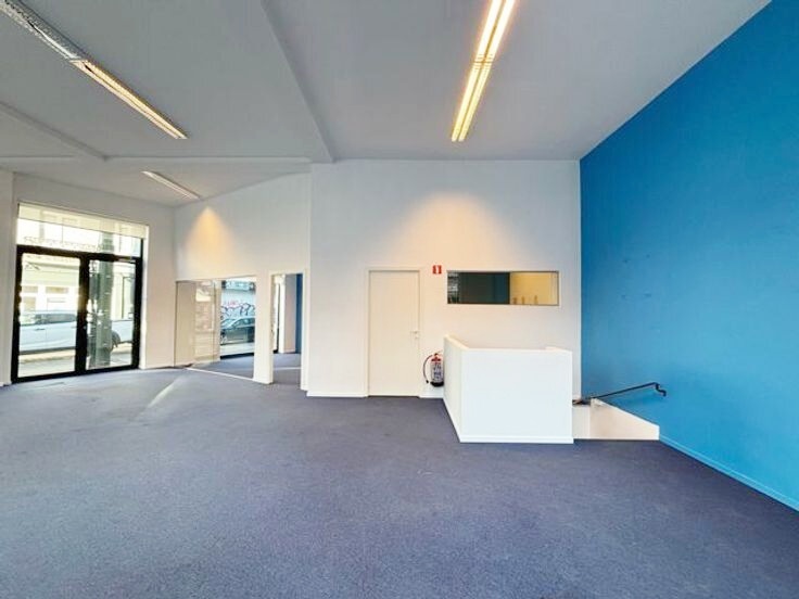 TOP GELEGEN COMMERCIEEL PAND HOEKLOCATIE - foto 4