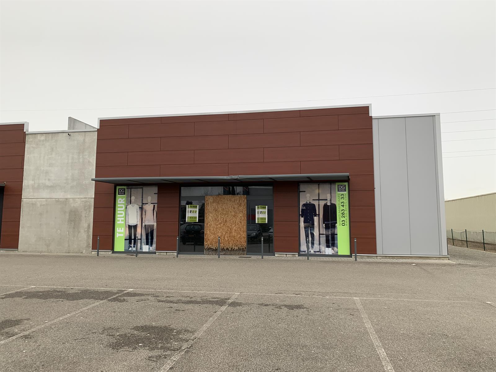 Commercial for rent in Lanaken - photo 1