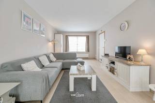 In de Dr. Robert Clarastraat 5 te Burcht bevindt zich deze volledig afgewerkte en instapklare woning uit 2011, gelegen in een rustige...