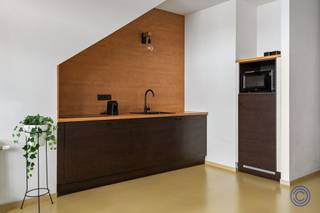 Information ApartmentThis pleasantly furnished space offers an open and light-filled living area with integrated kitchen, providing a spacious and...