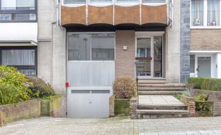 Mooi appartement met 1 slaapkamer, terras en tuin te Oudergem in een wijk waar het zeer aangenaam wonen is. In nabijheid van alle...