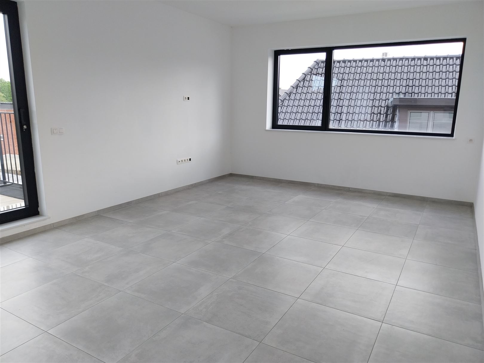 TE HUUR: Recent appartement met 2 slaapkamers te Wellen! - foto 3