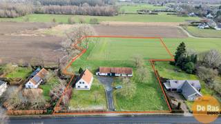 EERSTE BEZOEKDAG ZONDAG 1 MAART 2026 VAN 14U TOT 16U (ENKEL OP AFSPRAAK!!)SINT-MARTENS-LATEM – Unieke projectgrond voor 3 villa’sOp een toplocatie in...