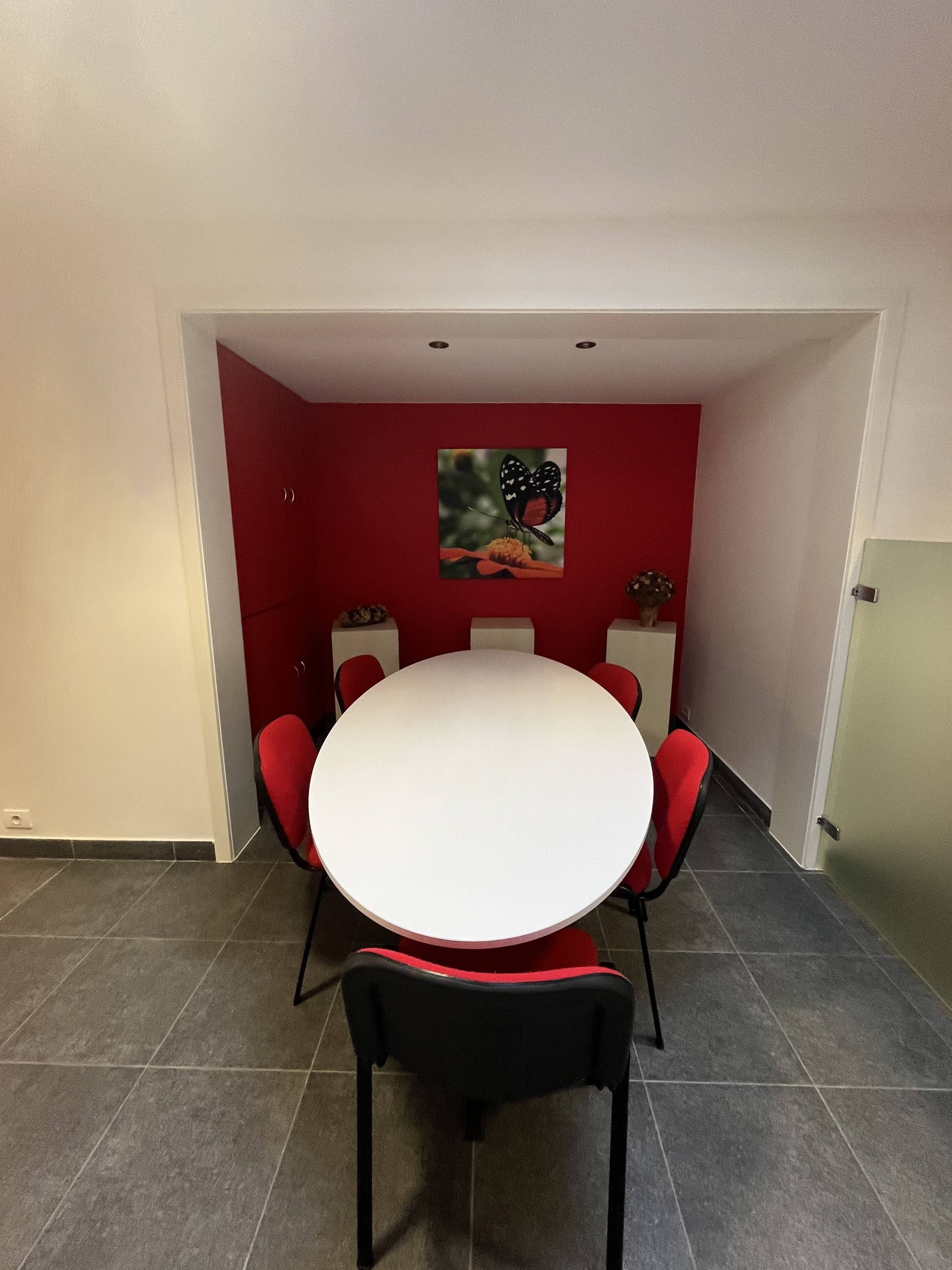 Kantoorruimte/praktijkruimte in hartje Wingene! - foto 5