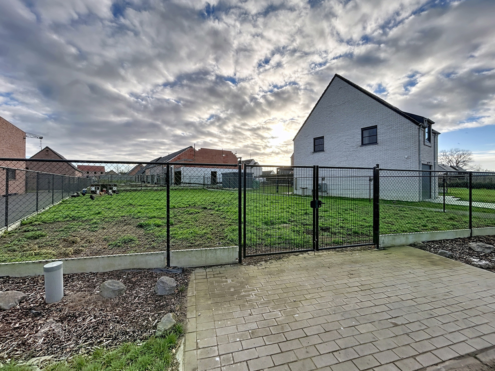 Centraal gelegen zuidgericht perceel bouwgrond van 385 m²  - foto 4