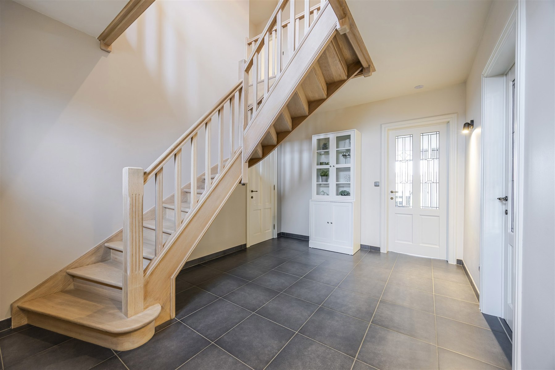 Woning in pastoriestijl met 4 slaapkamers. - foto 3