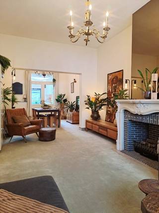 Op zoek naar een karaktervolle én energiezuinige woning (EPC B) op een topligging? Deze ruime woning bevindt zich in een gegeerde en rustige...