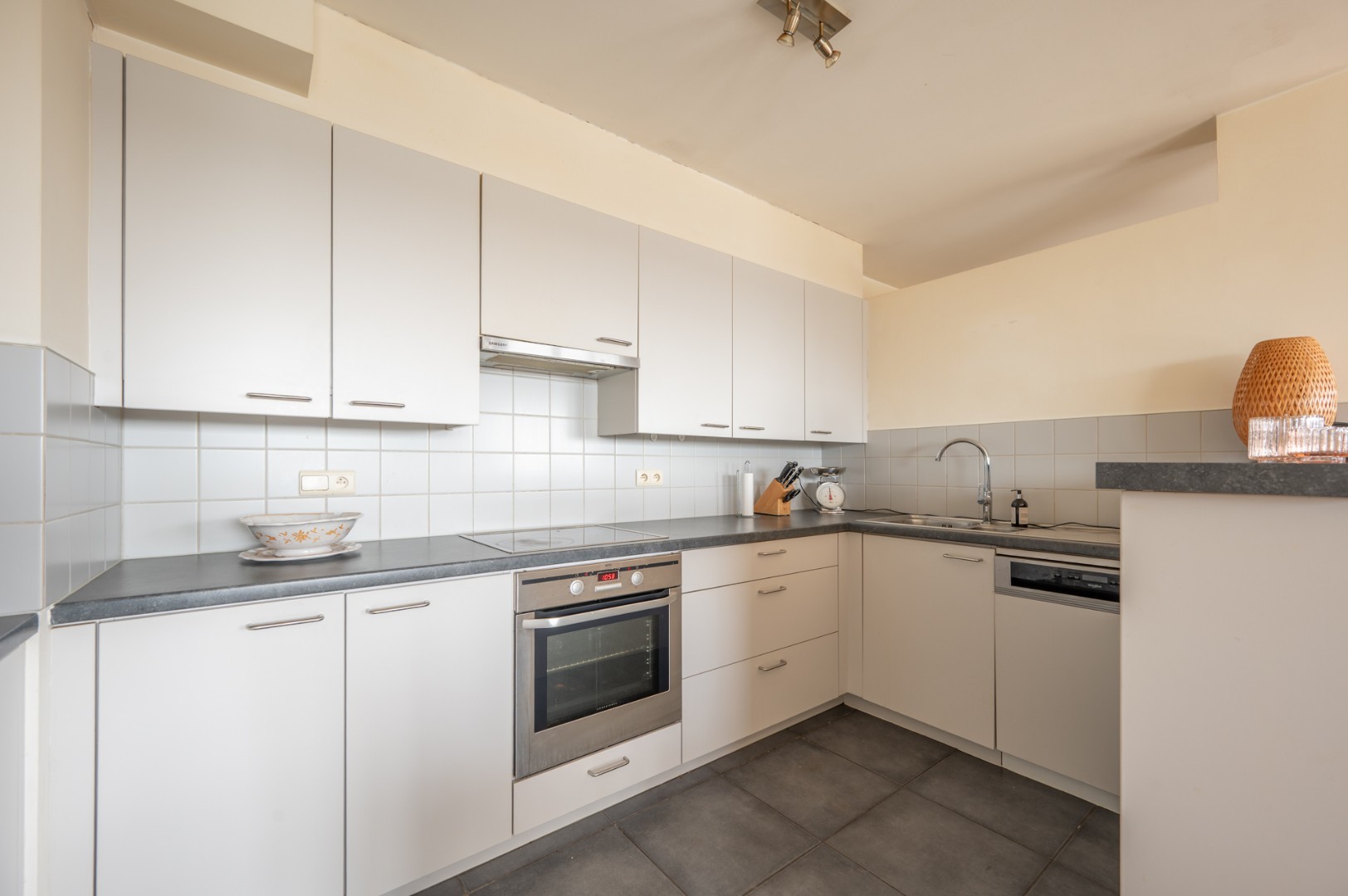 Zonnig appartement met 2 slaapkamers en terras met zicht op de jachthaven - photo 4