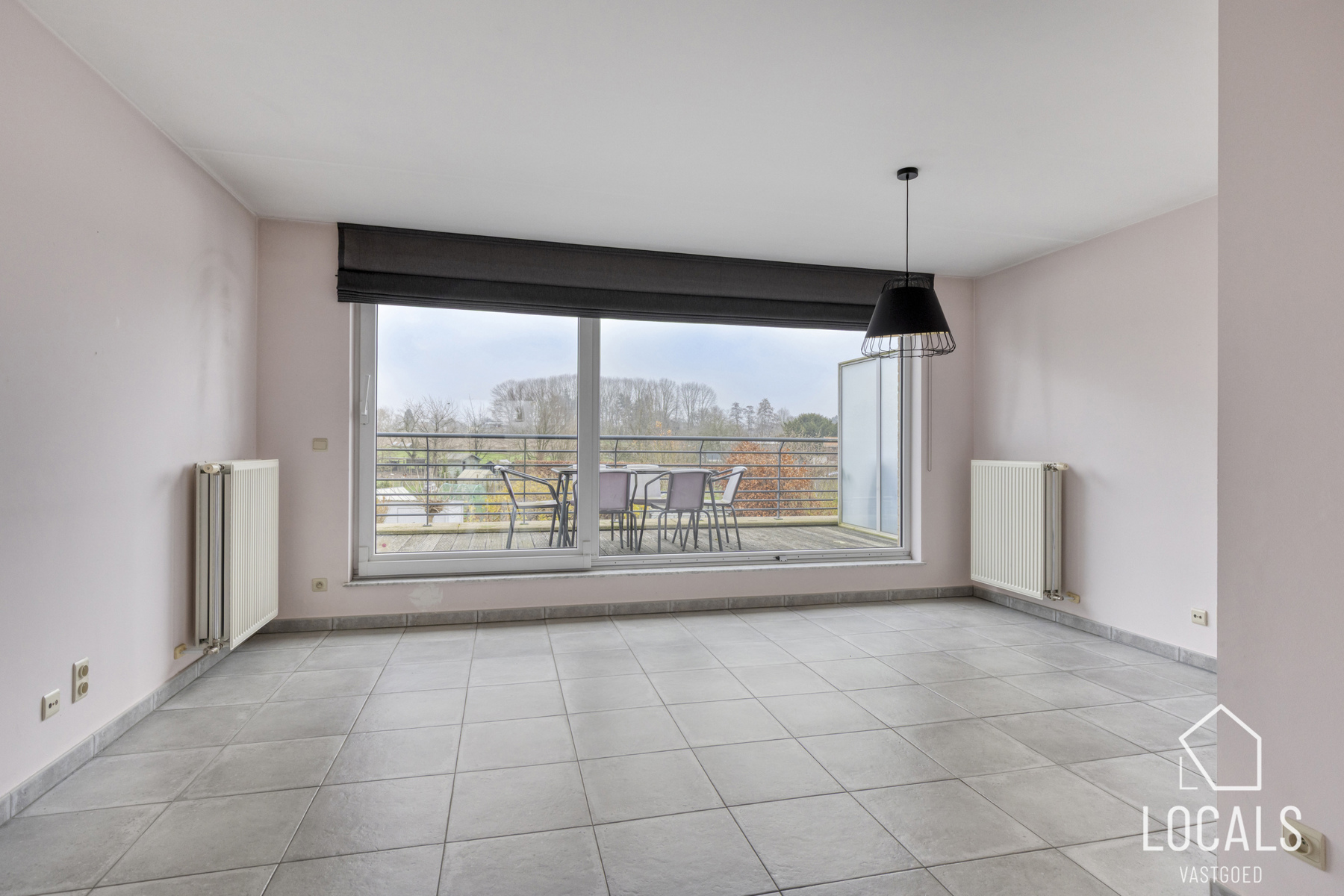 Instapklaar duplex met 3 slaapkamers, 2 terrassen en garage  - foto 3