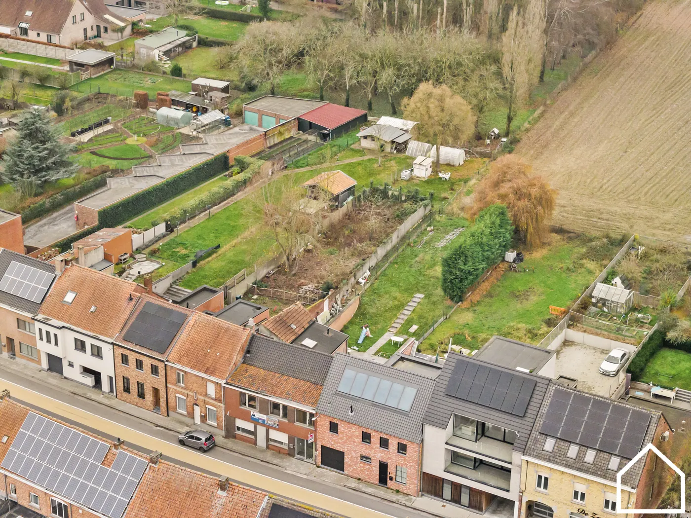 APPARTEMENT MET 2 RUIME SLPKS, GUNSTIG EPC EN RUIME TUIN MET TERRAS - foto 2