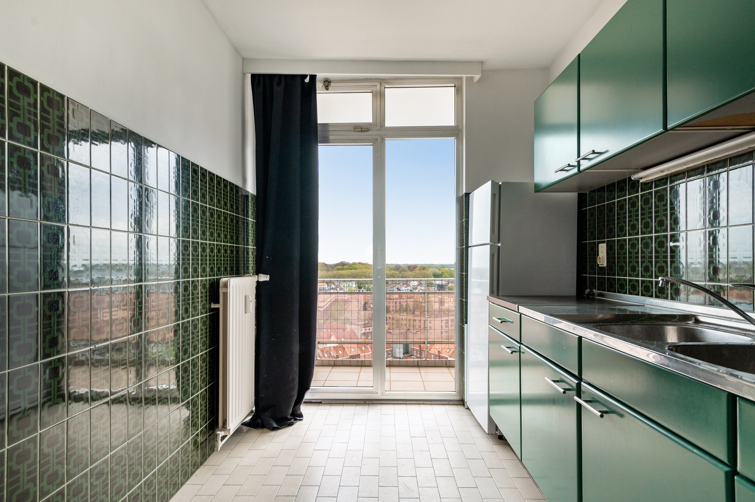 Ruim appartement  met 3 slaapkamers en garage te Berchem! - foto 5