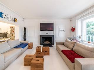 Voor het Square du Bois, eigentijds appartement van ± 346 m², volledig gerenoveerd in 2010 met aandacht voor detail.Dit appartement beslaat de gehele...