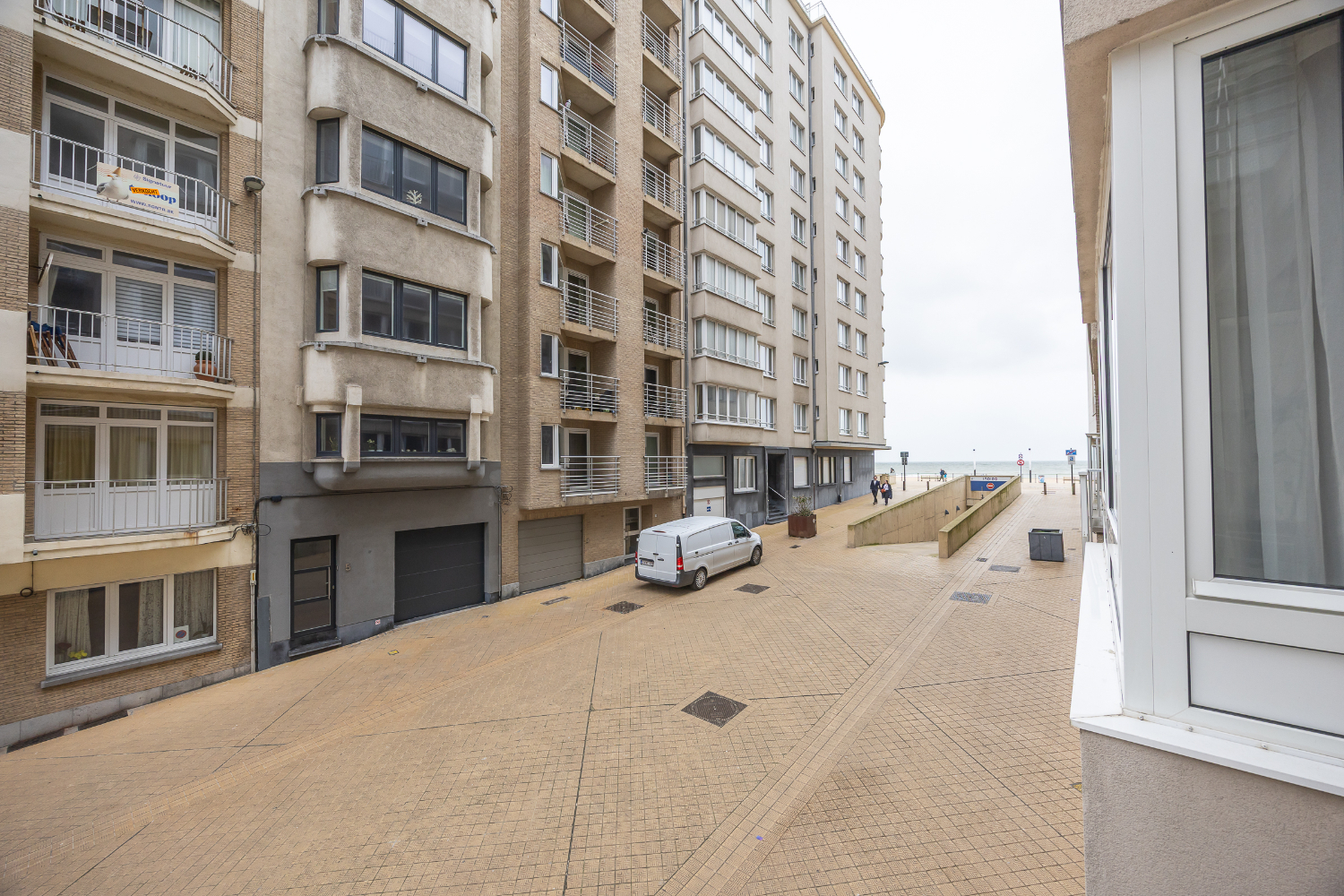 Ruim 2-slaapkamer appartement met zijdelings zeezicht - foto 5