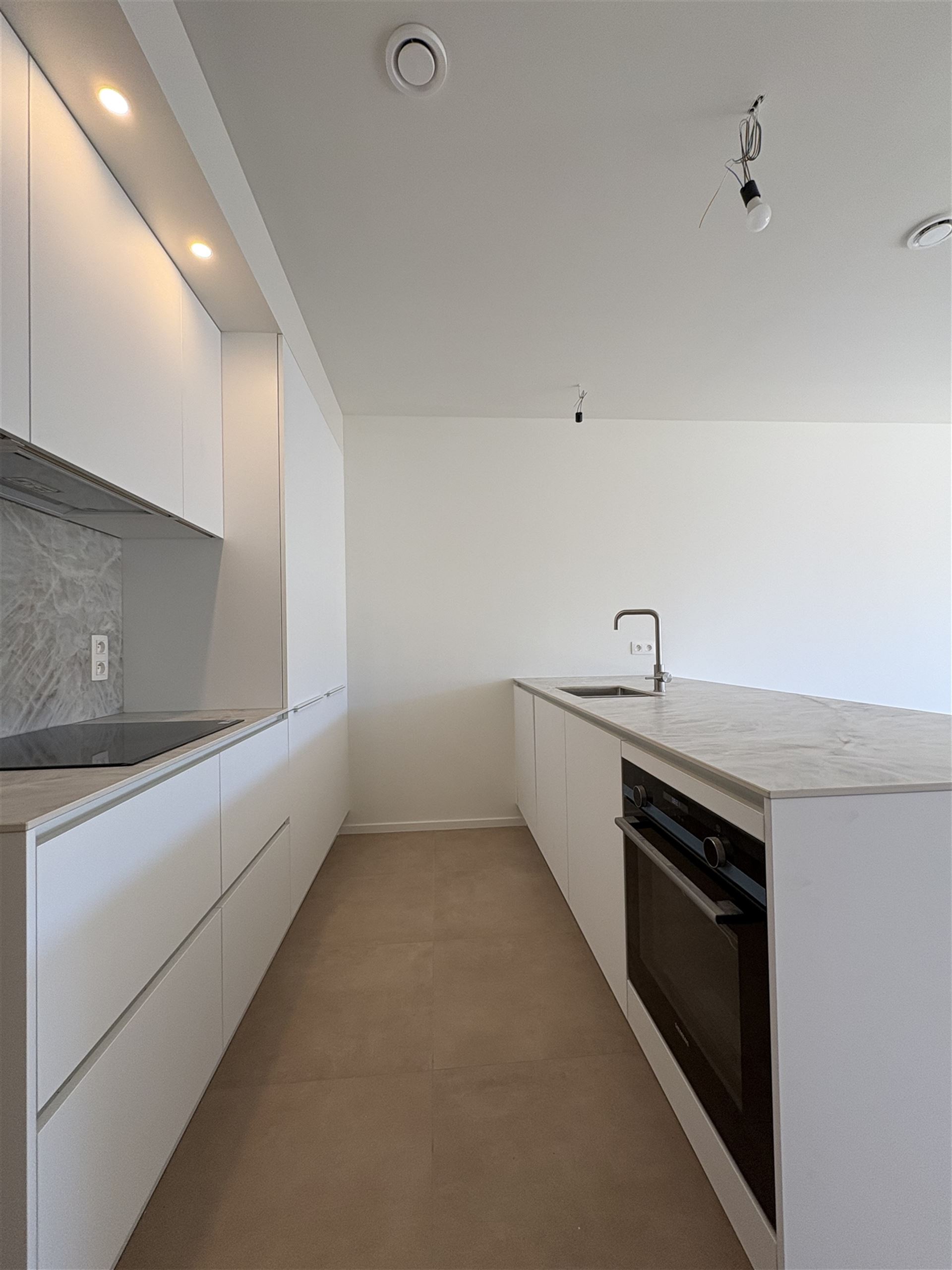 Gloednieuw 2-slaapkamerappartement in Oud-Berchem - foto 4