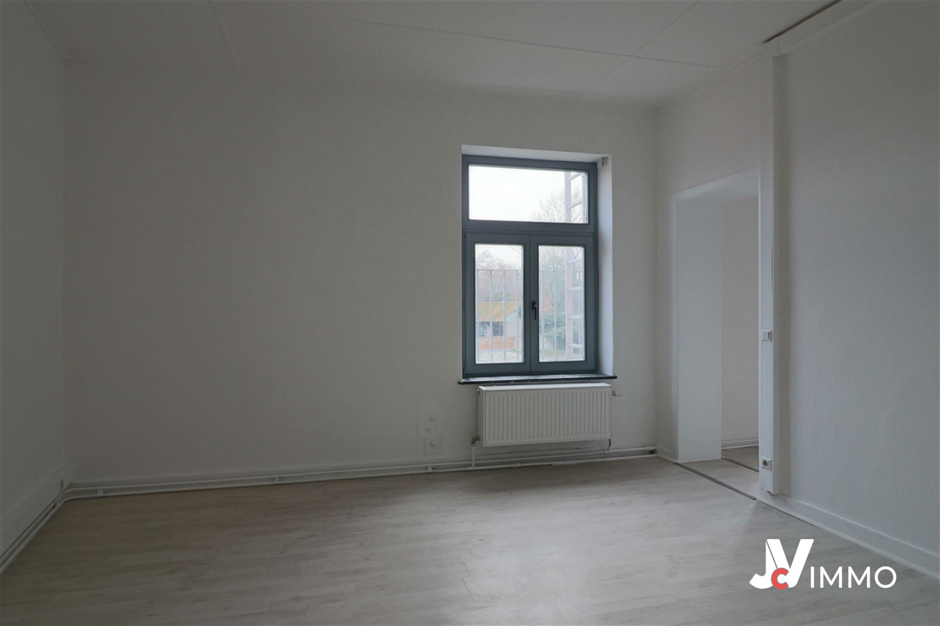 Apartment for rent in Waremme with 1 bedroom - photo 4