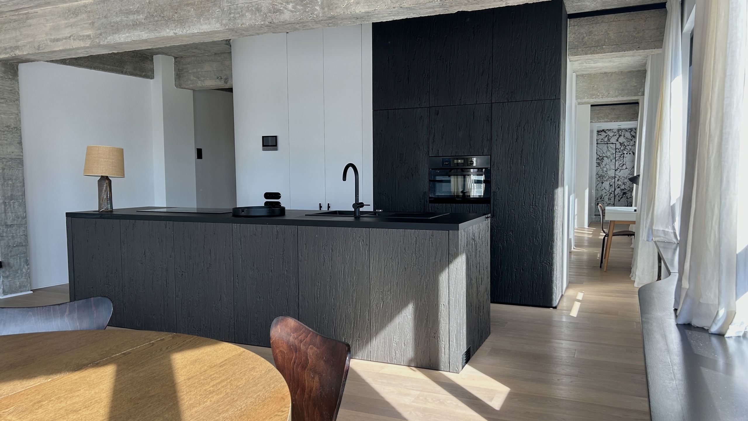 gemeubeld stijlvol 2-slpk-app. aan voet van OLV Kathedraal - foto 3