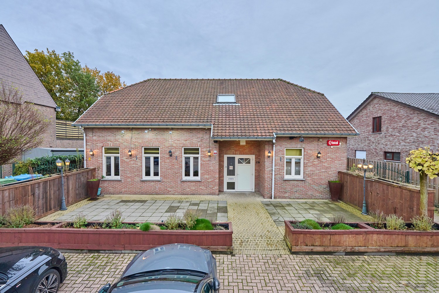 Uitstekend gelegen handelspand met woonst - een unieke kans voor ondernemers! - foto 1