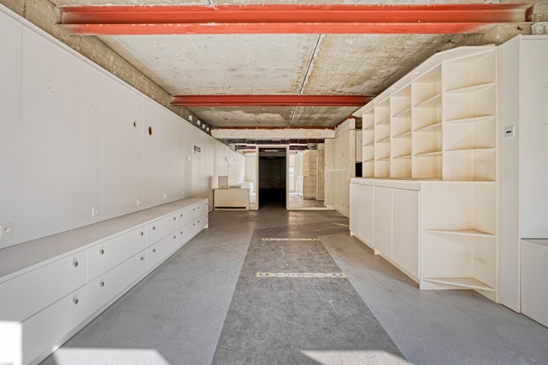 Ruime eigendom met tal van mogelijkheden TE KOOP nabij het centrum van DESSELGEM! - foto 3