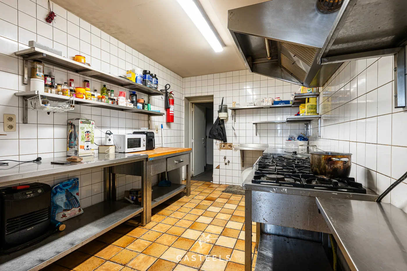 Propriété de rendement prête à l'emploi avec espace commercial et habitation en emplacement de choix à Ledeberg - photo 5