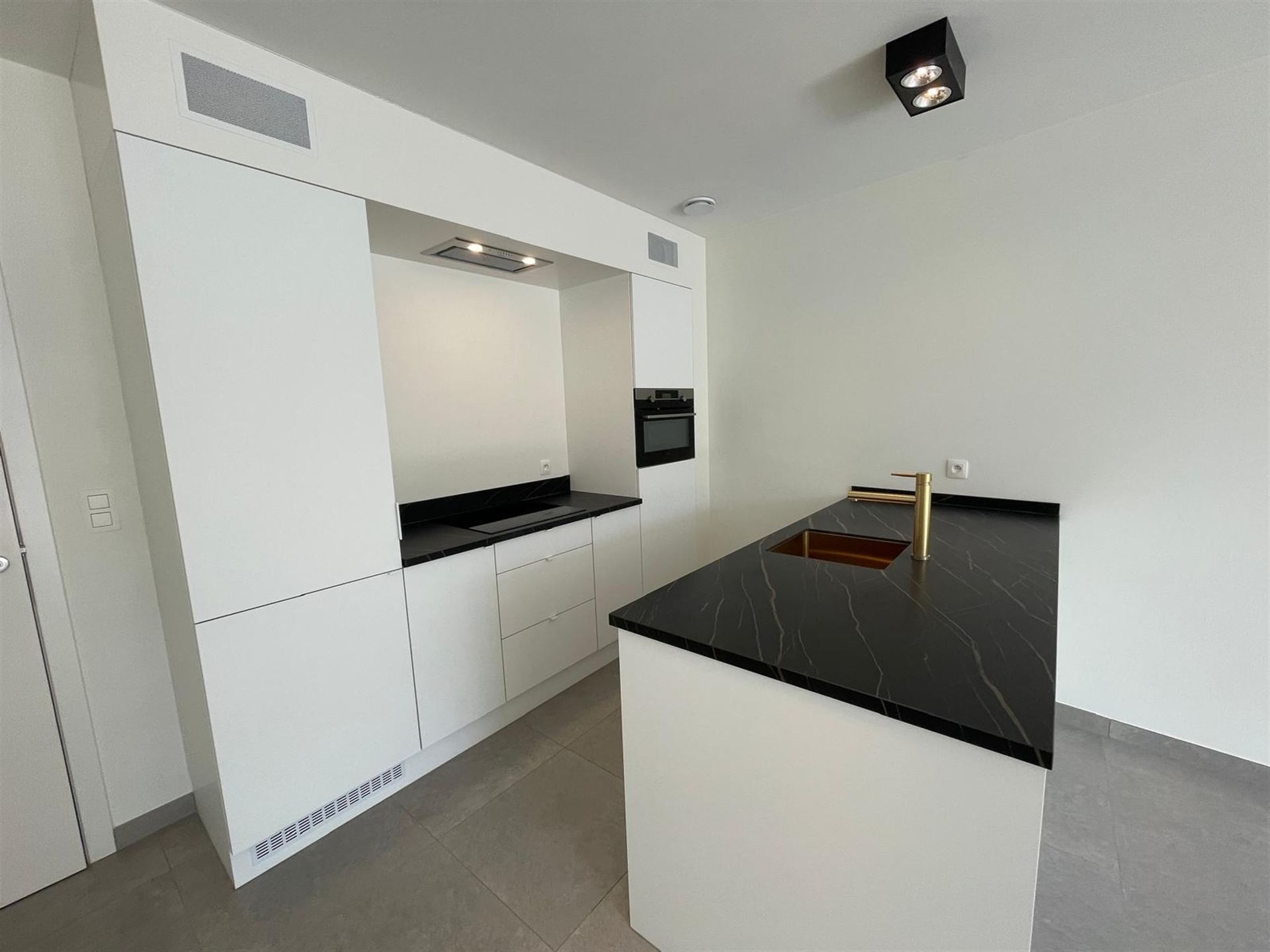 Appartement à vendre à Saint-Trond avec 1 chambre - photo 3