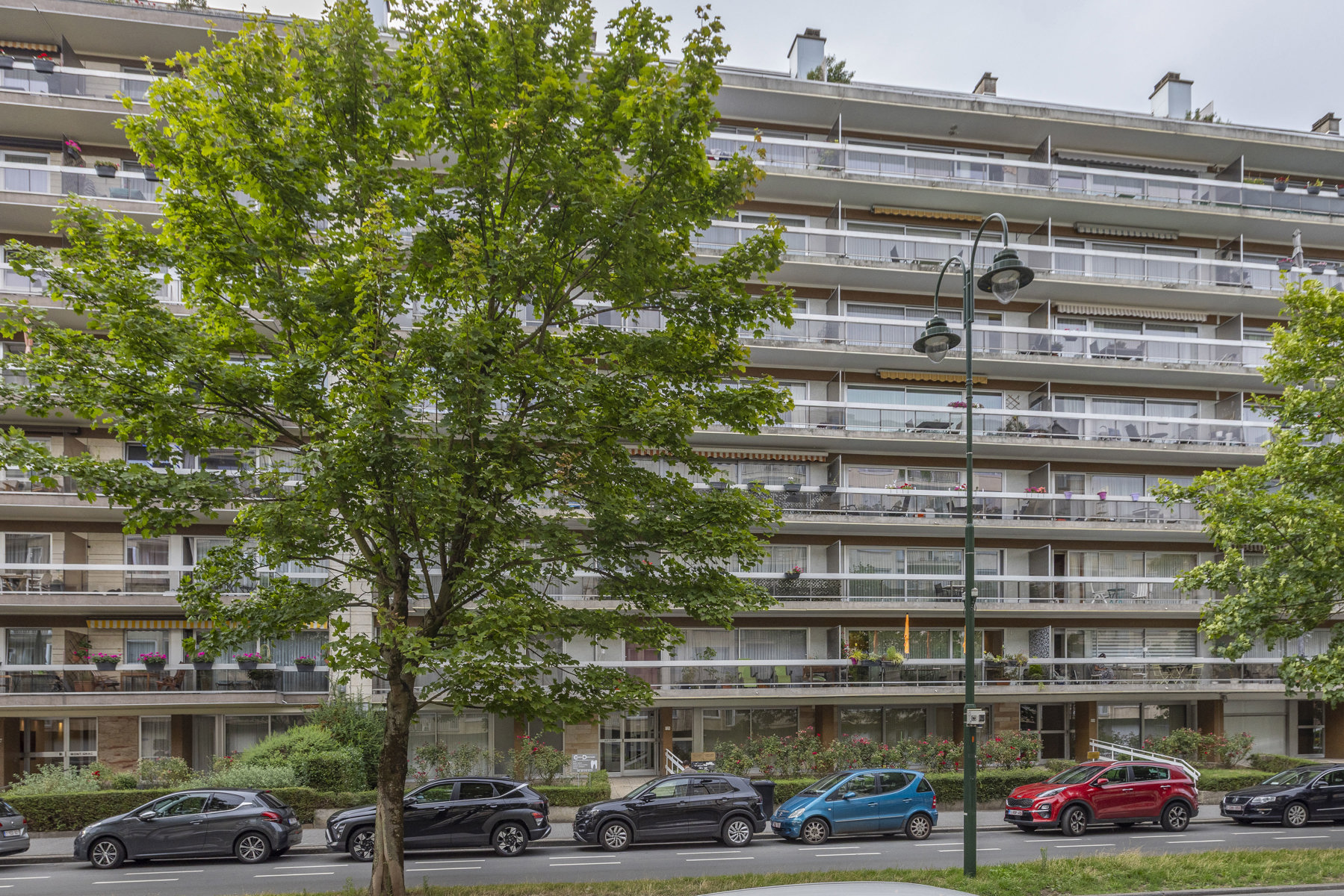 Commercial for sale in Molenbeek-Saint-Jean - photo 1