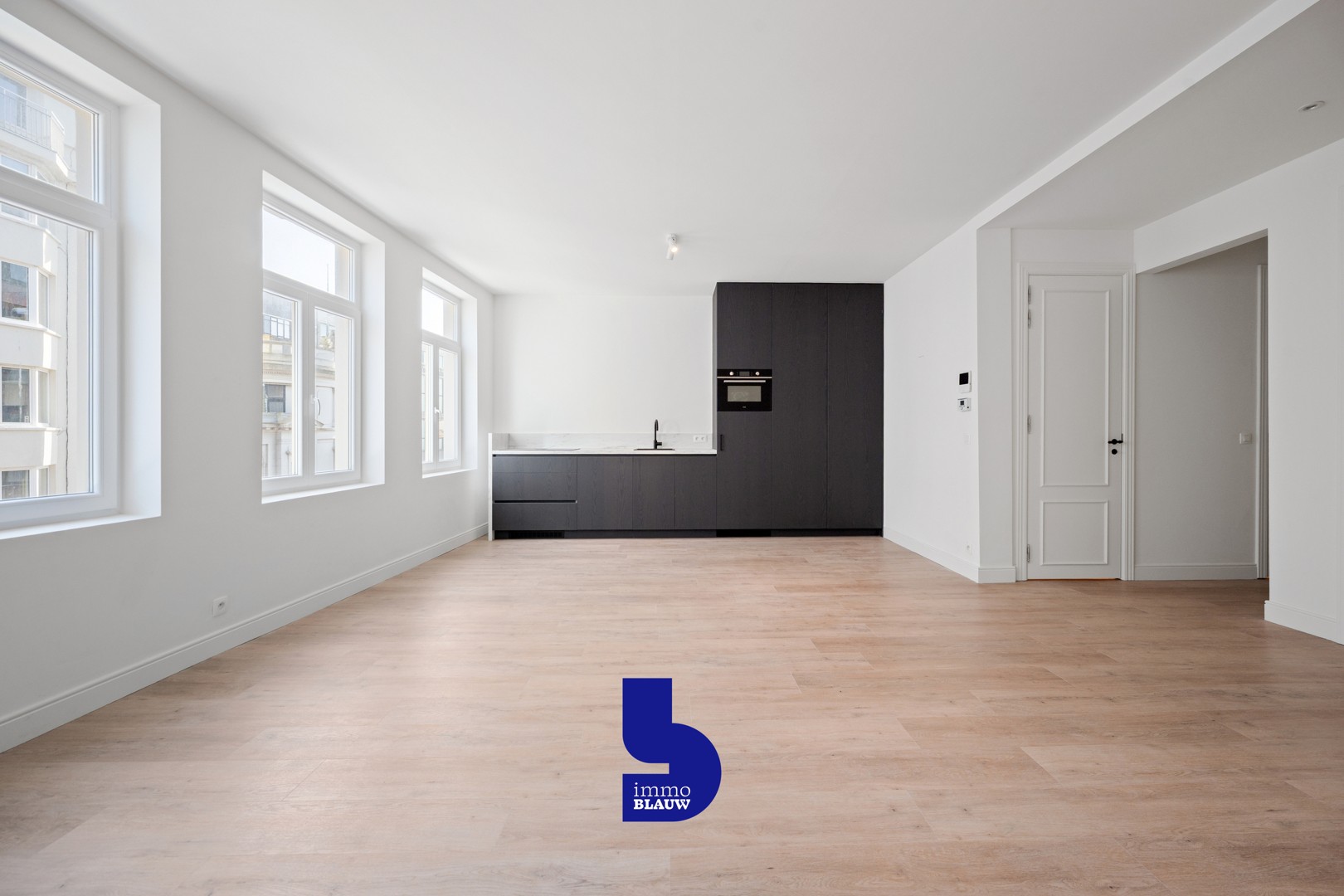 Zeldzaam groot appartement met karakter en klasse - foto 3