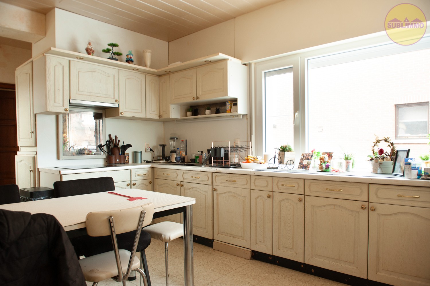 Halfopen bebouwing met 3 slaapkamers op een perceel van 1.147 m²  in Mol. - foto 5