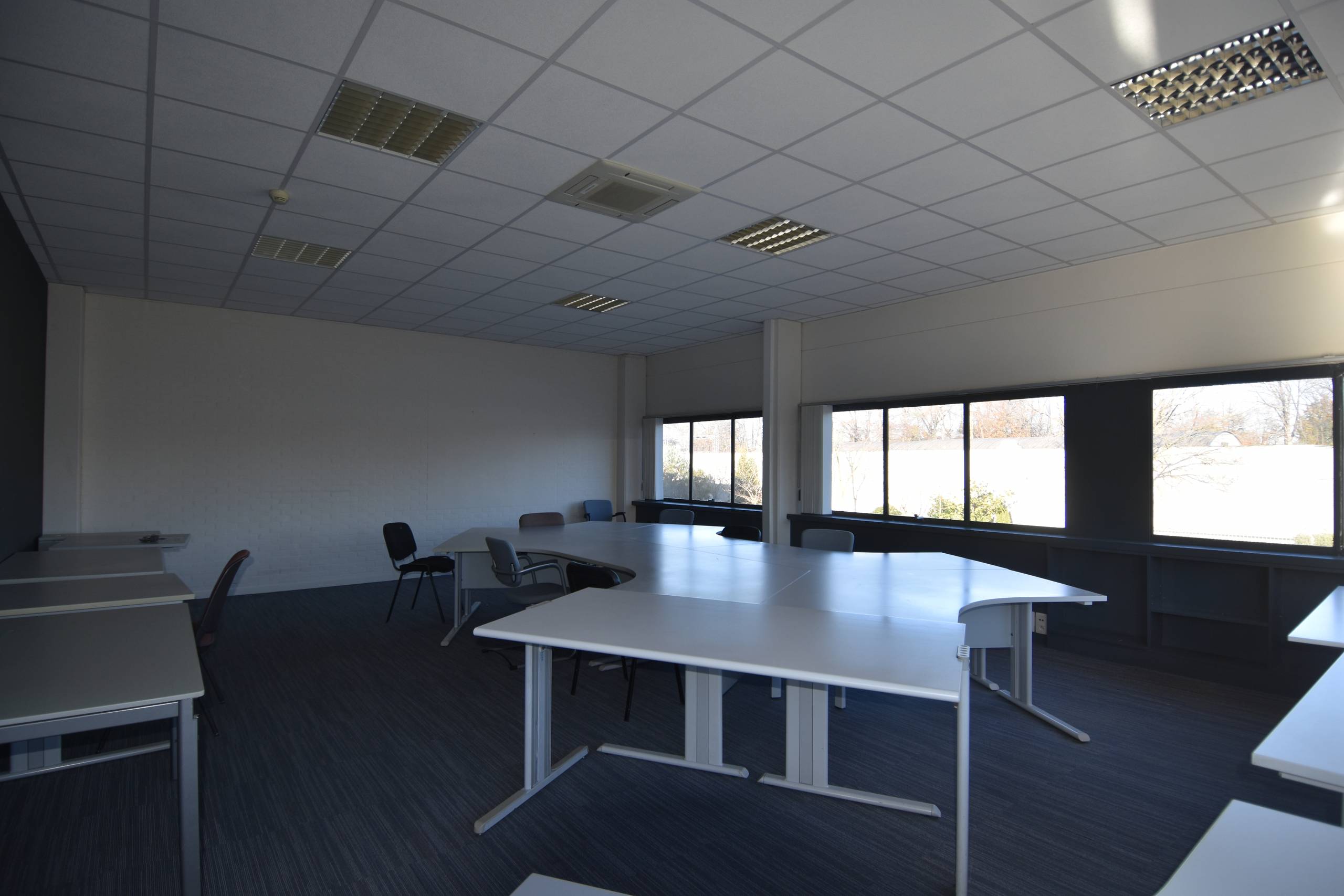 Ruime kantoorruimte gelegen aan de ring van Turnhout - foto 4