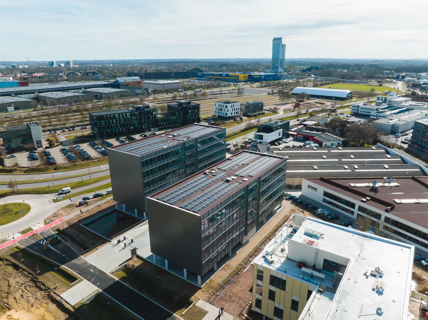 1500 m² duurzame kantoren aan The Loop op amper 2 km van het knooppunt E40/E17 - foto 1