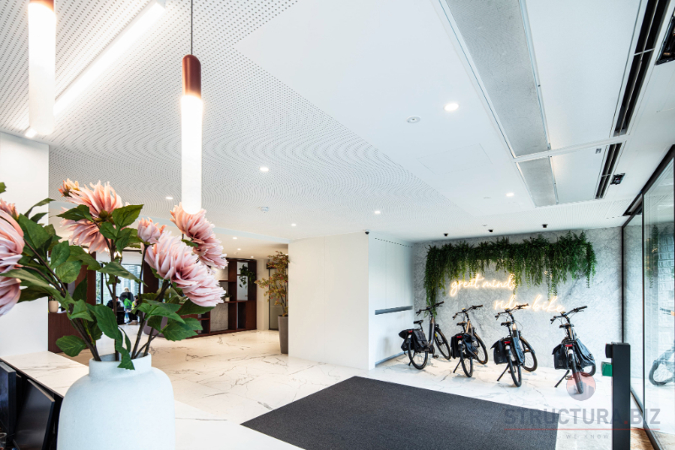 Commercial for rent in Watermael-Boitsfort - photo 3