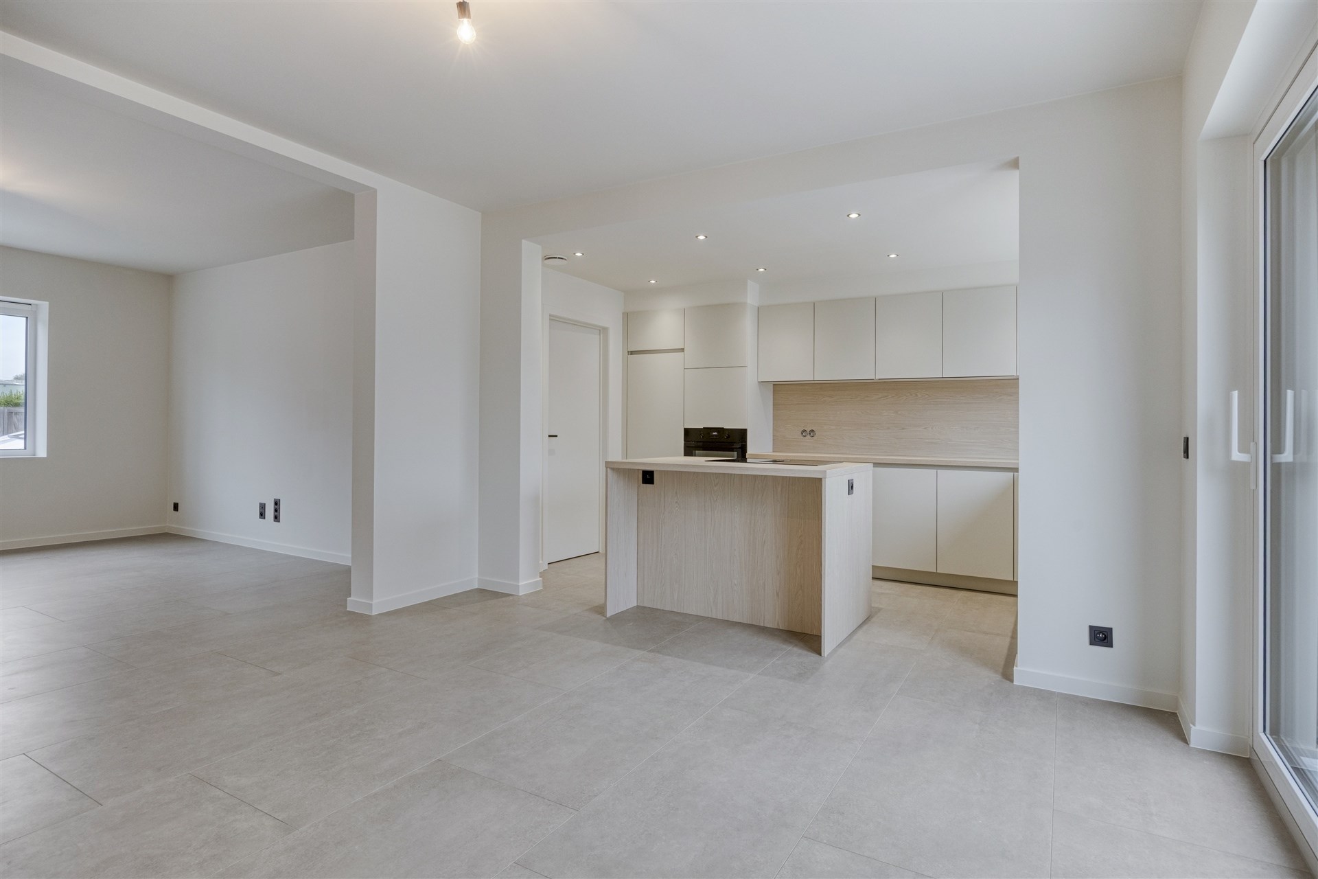 Moderne woning met 4 slaapkamers te Sint-Lievens-Houtem - foto 4