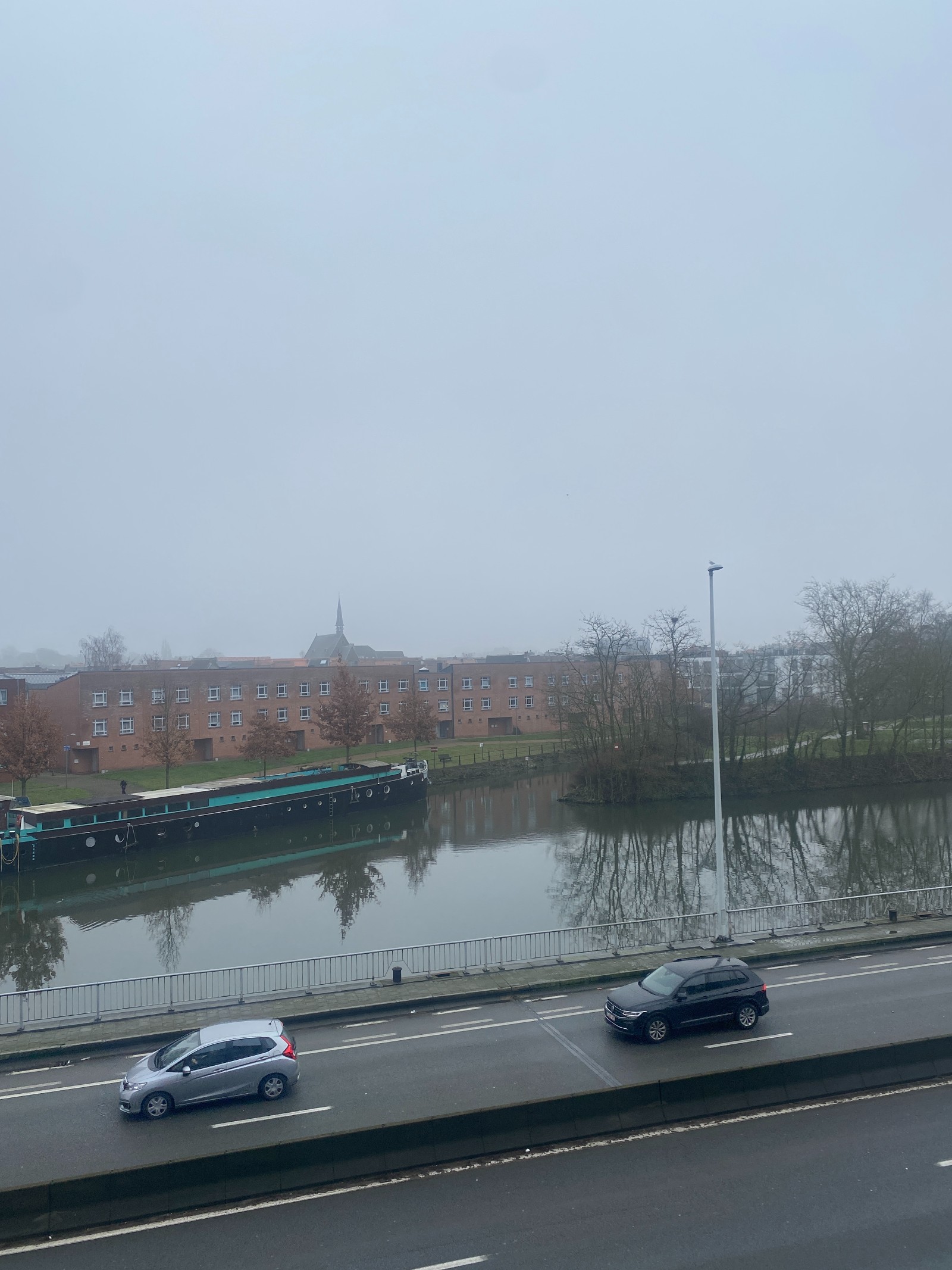 Gezellig éénslaapkamer appartement in herenwoning met zicht op water - photo 5