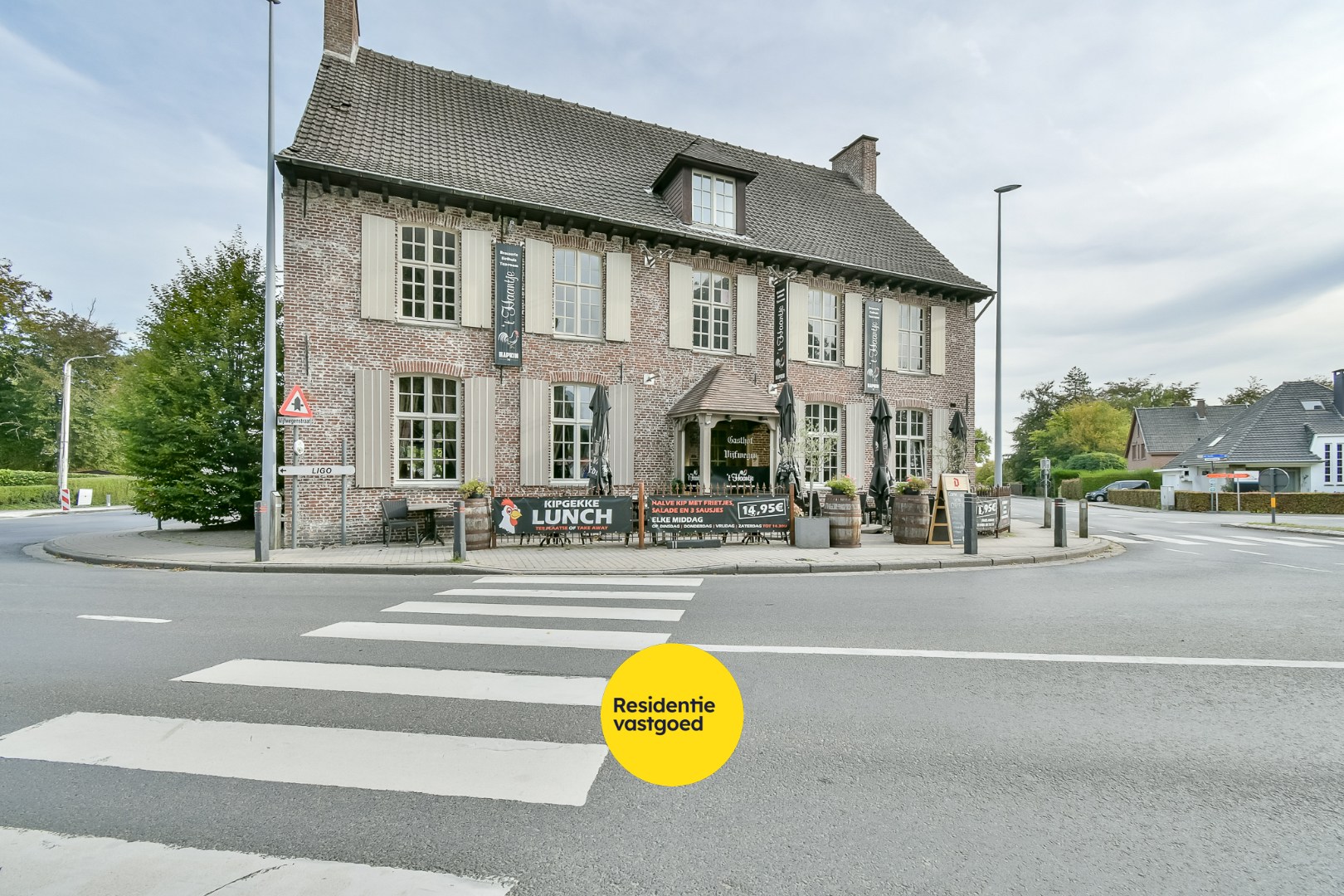 Multifunctionele eigendom met appartementen en handelszaken! - foto 5