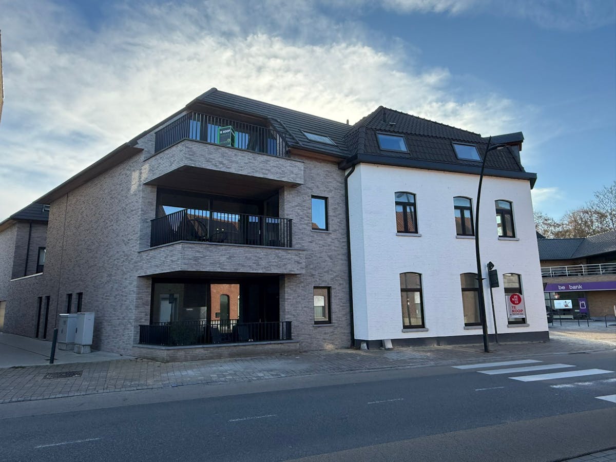 Lichtrijk nieuwbouwappartement te koop in Wielsbeke - foto 1