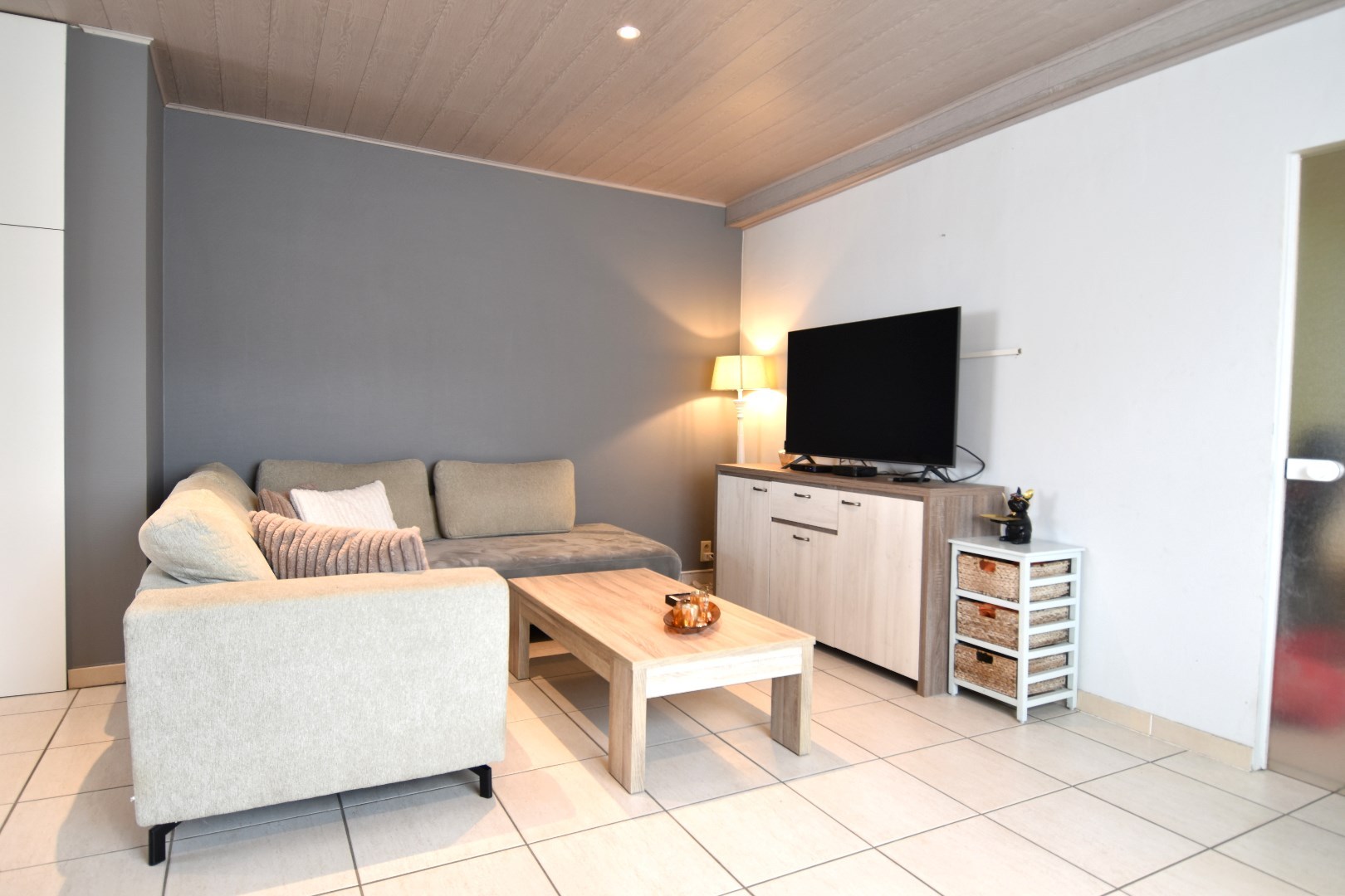 Halfopen bebouwing met 3 slaapkamers, tuin en garage te koop in doodlopende straat te Wevelgem - foto 3