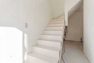 Nieuwbouw duplex appartement (140m²) met 3 slaapkamers + dressing en ruim terras te Balen. Verkoop onder 2% registratie!  Belangrijkste troeven:-...