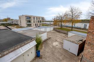 In Rupelmonde, op een toplocatie vlak bij de Schelde, bevindt zich deze ruime projectgrond van ca. 1.700 m².Met een perceelbreedte aan straatkant van...