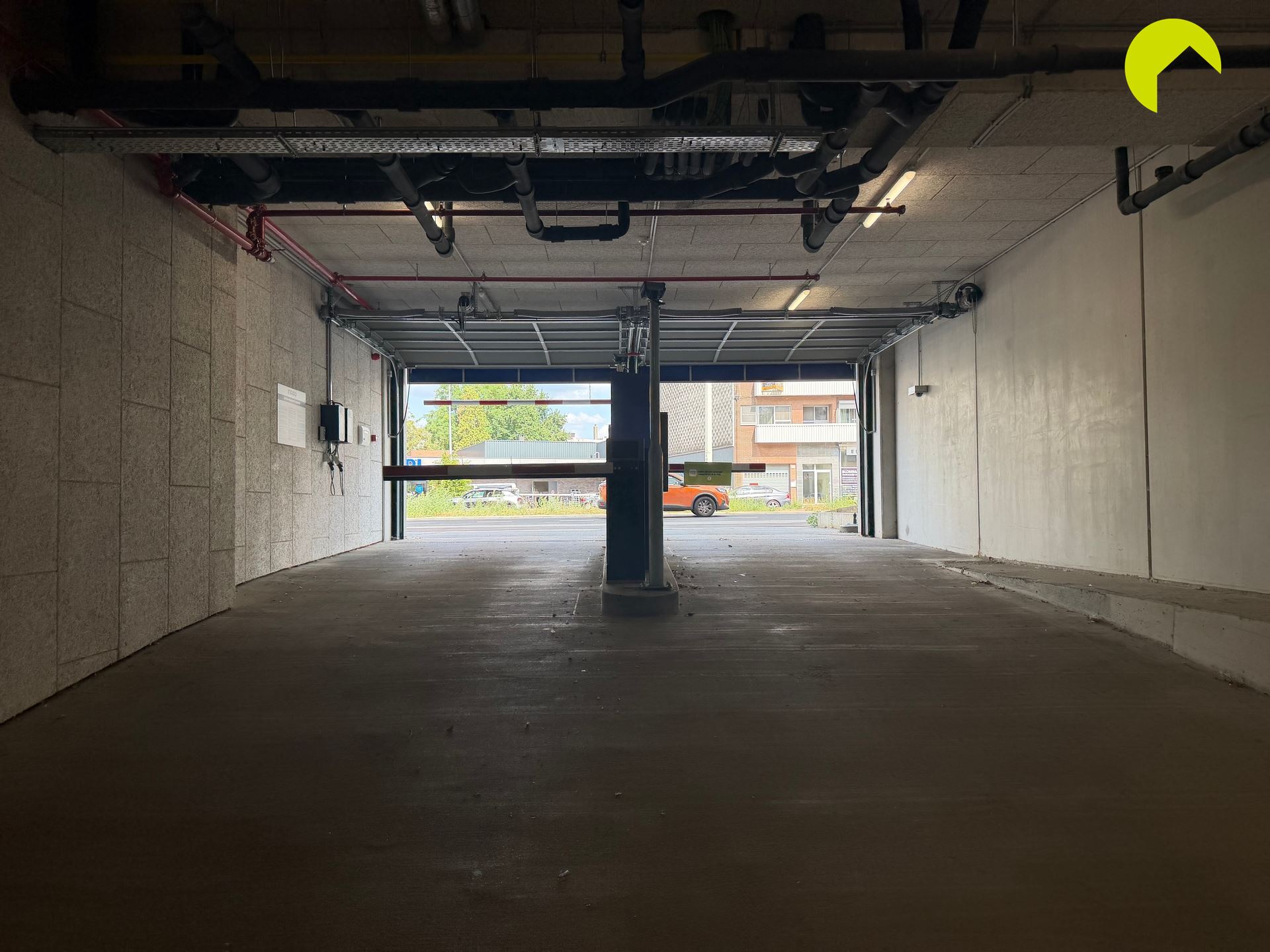 3 ondergrondse staanplaatsen te huur in project Stadsterras te Mortsel! - foto 5