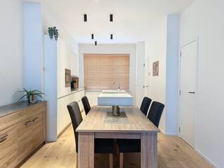 Cette maison à louer à Ostende est située dans une rue calme à proximité de nombreuses commodités telles que les commerces, les transports en...