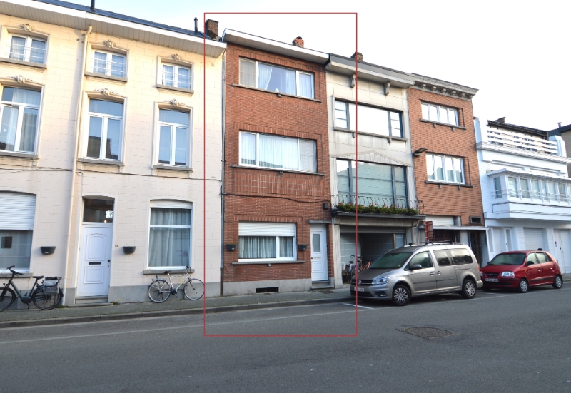 TE RENOVEREN: 193 m2 - 4 slpks - nabij station/stadsrand - foto 1