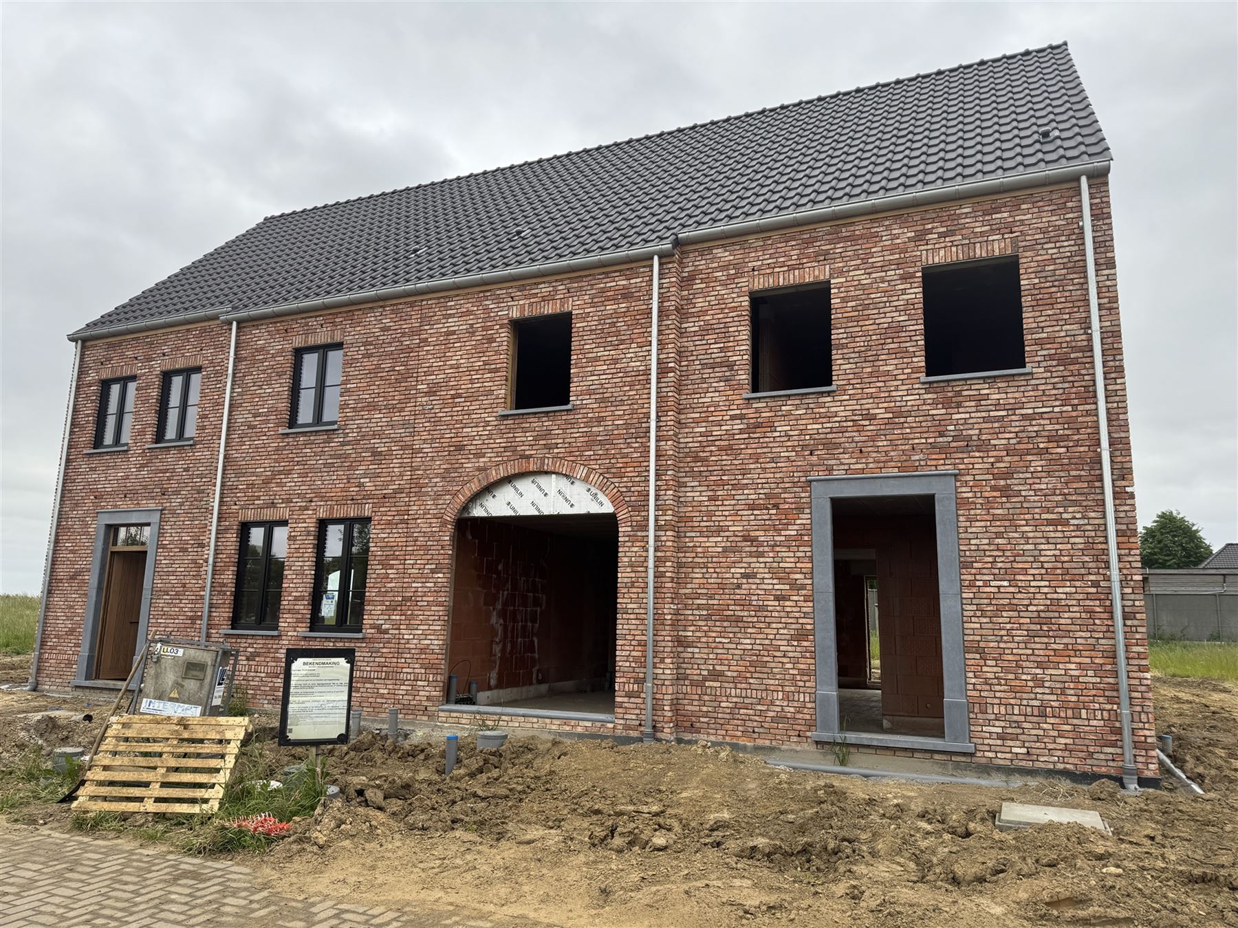 Ruime nieuwbouwwoning met landelijke stijl - foto 3