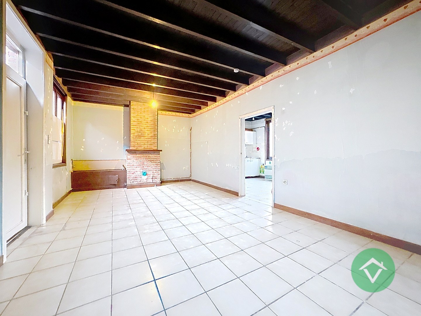 Instapklare woning met 4 slaapkamers in centrum van Koekelare - foto 5