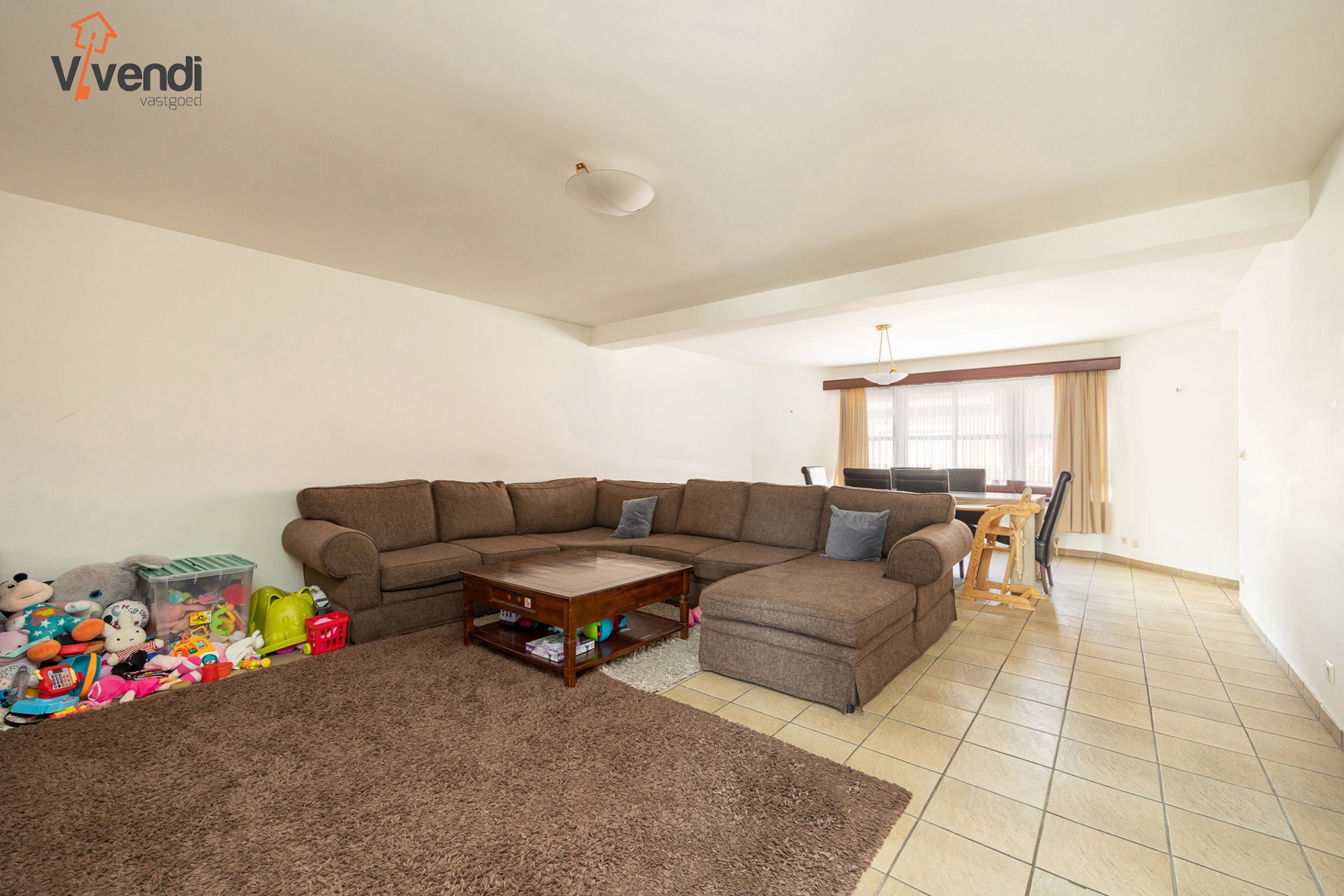 Ruim(120m²) 2 slpk appartement met garagebox. - foto 2